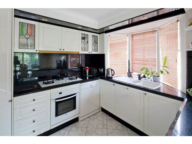 1 Montrose Court, Endeavour Hills VIC 3802