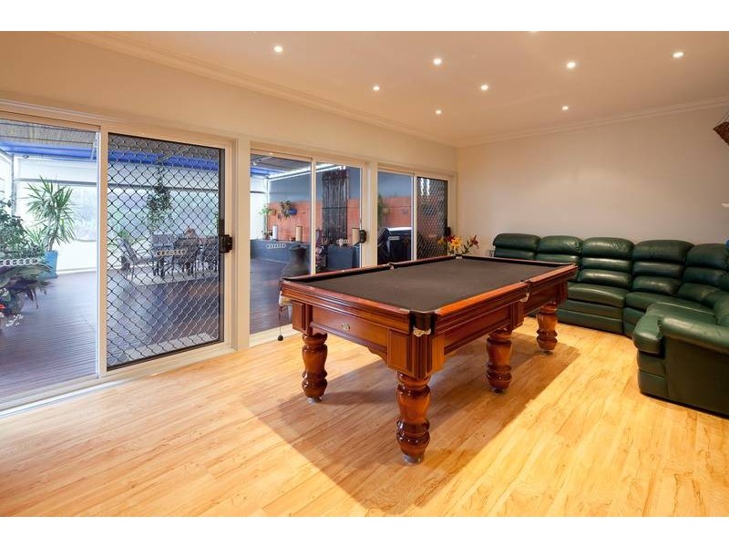 1 Montrose Court, Endeavour Hills VIC 3802
