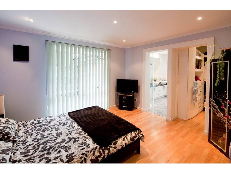 1 Montrose Court, Endeavour Hills VIC 3802