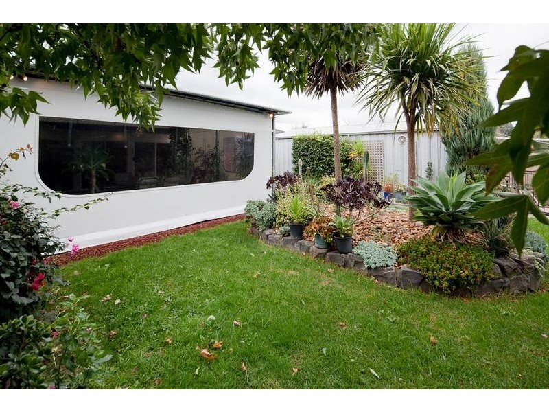 1 Montrose Court, Endeavour Hills VIC 3802