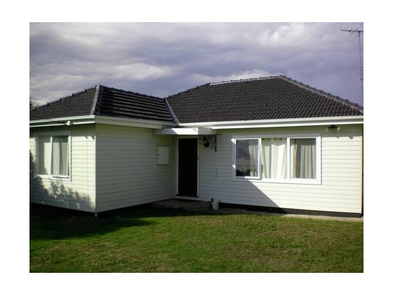 10 Michael Court, Springvale VIC 3171