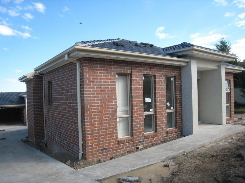 1/15 Sheoak Street, Doveton VIC 3177