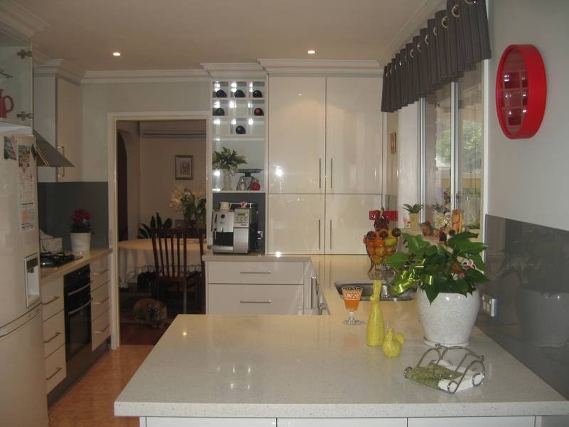 4 Sorbus Close, Endeavour Hills VIC 3802