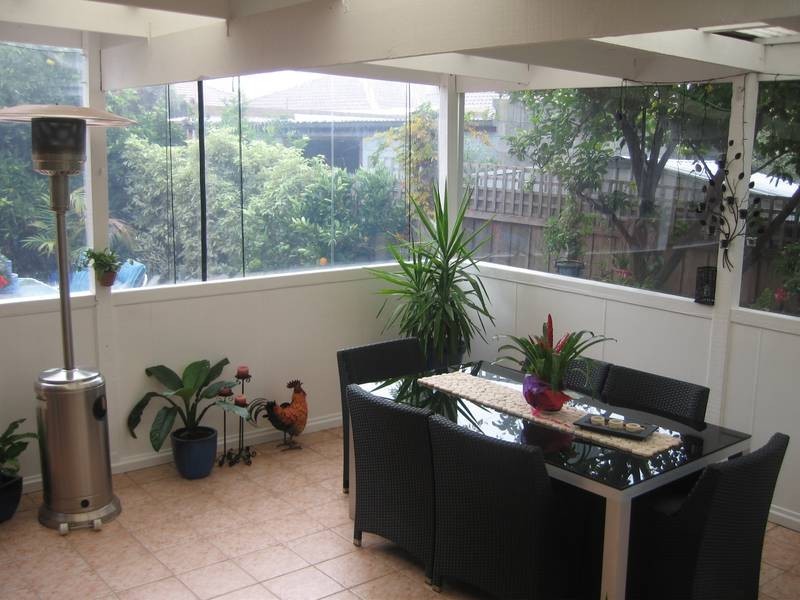 4 Sorbus Close, Endeavour Hills VIC 3802