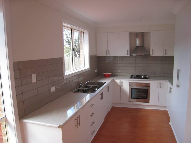 2/1 Lebanon Street, Dandenong VIC 3175