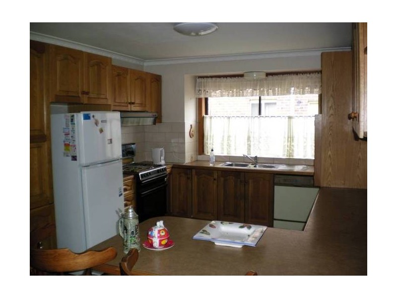35 McKeon Circuit, Dandenong North VIC 3175