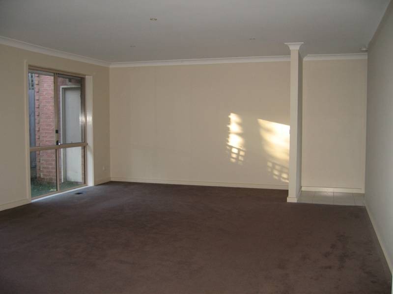 3/20 Admirala Avenue, Dandenong North VIC 3175