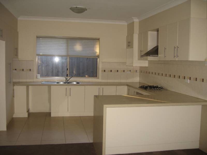 3/20 Admirala Avenue, Dandenong North VIC 3175