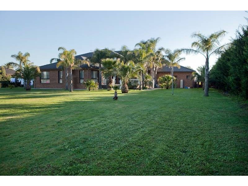 34-36 Fontaine Terrace, Narre Warren North VIC 3804