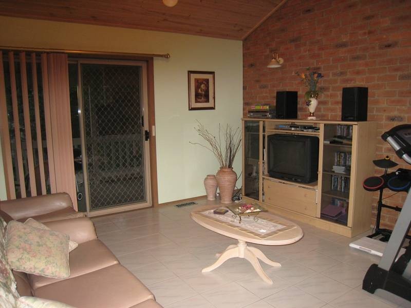 2 Nioka Court, Endeavour Hills VIC 3802