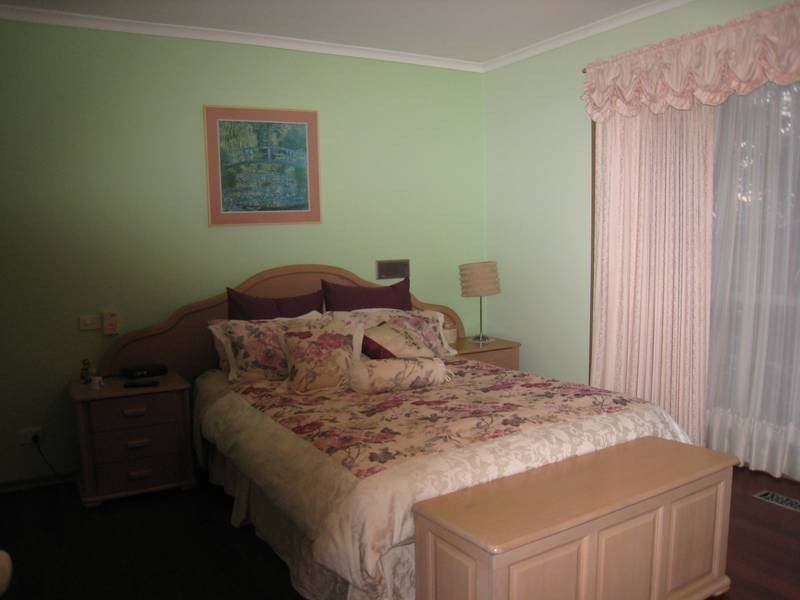 2 Nioka Court, Endeavour Hills VIC 3802