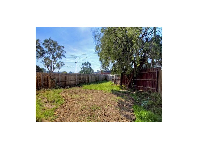 1 Carmen Street, Dandenong VIC 3175