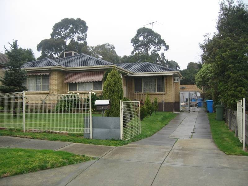13 McLaughlan Avenue, Eumemmerring VIC 3177