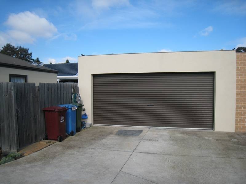 1/4 Easterleigh Court, Dandenong North VIC 3175