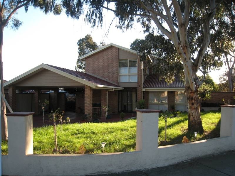 1 Robinvale Court, Endeavour Hills VIC 3802