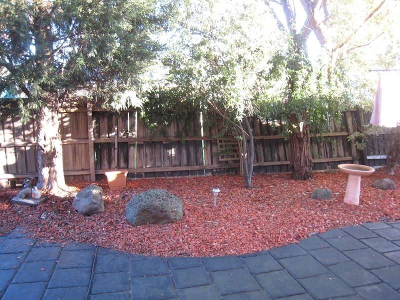 1 Robinvale Court, Endeavour Hills VIC 3802