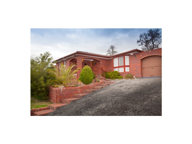 192 Outlook Drive, Dandenong North VIC 3175