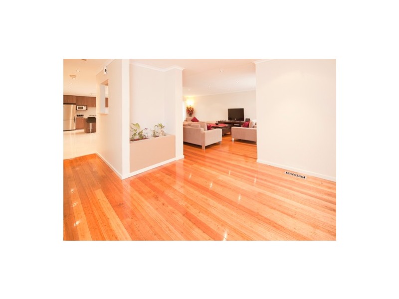 192 Outlook Drive, Dandenong North VIC 3175