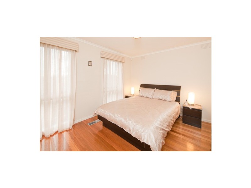 192 Outlook Drive, Dandenong North VIC 3175