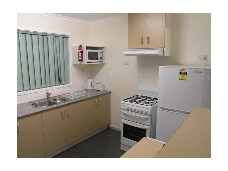 2/36 Benga Avenue, Dandenong VIC 3175