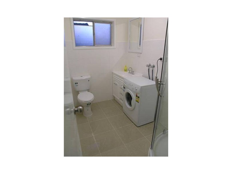 2/36 Benga Avenue, Dandenong VIC 3175