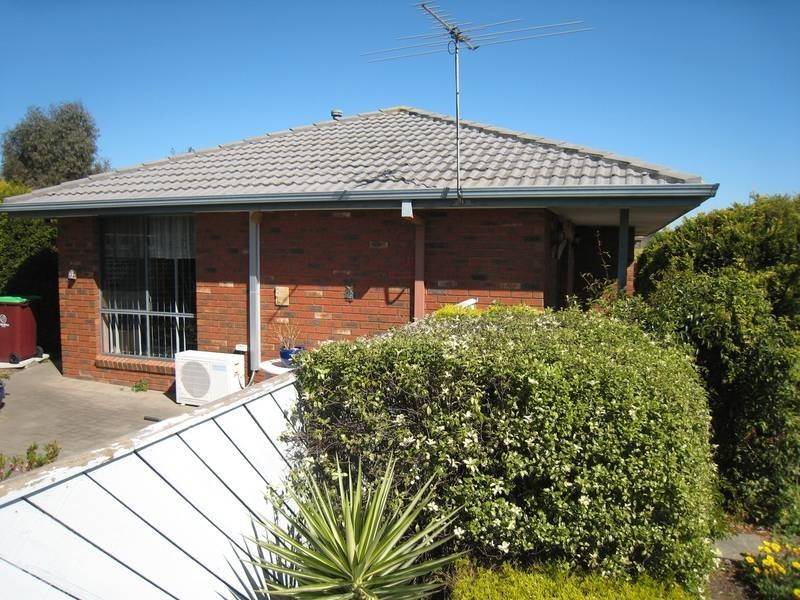 1/56 Arthur Phillip Drive, Endeavour Hills VIC 3802