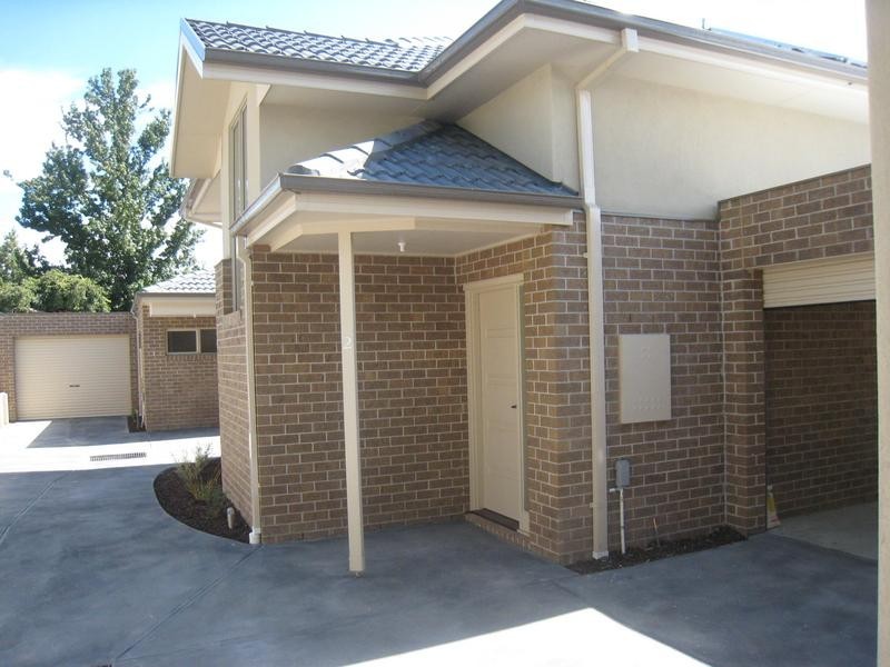2&3/27 Louis Street, Doveton VIC 3177