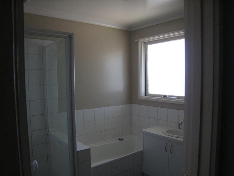 150 James Cook Drive, Endeavour Hills VIC 3802