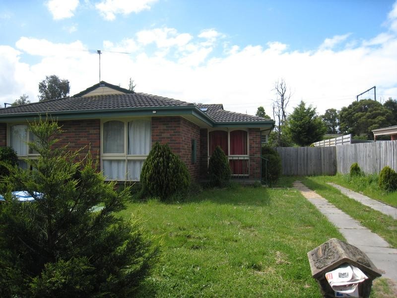 25 Upton Crescent, Narre Warren VIC 3805