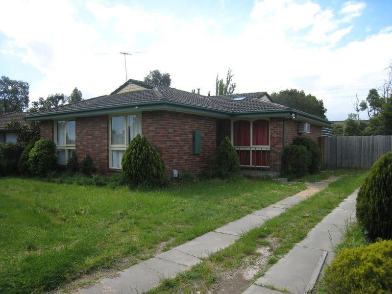 25 Upton Crescent, Narre Warren VIC 3805