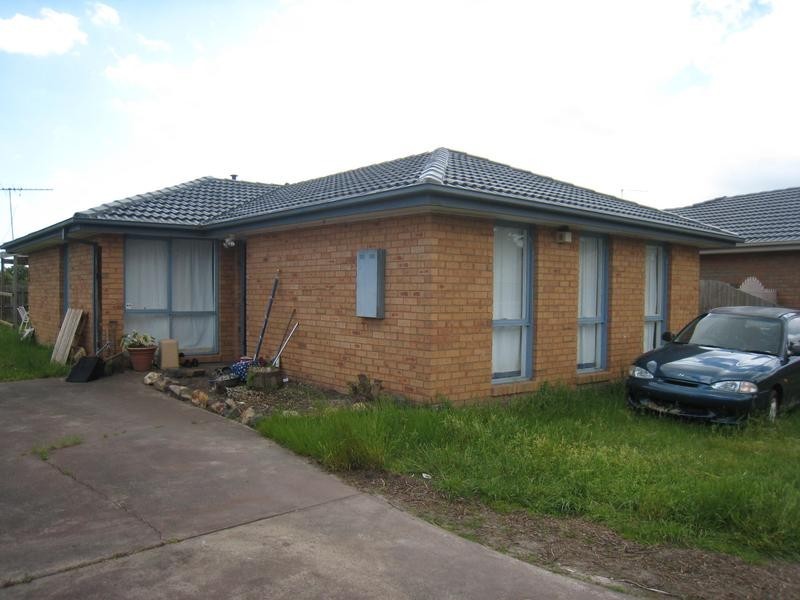 4 Torquay Court, Endeavour Hills VIC 3802