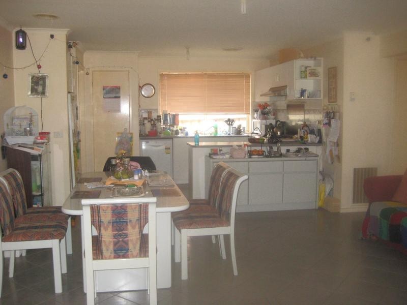 9 Greenlea Grove, Hampton Park VIC 3976