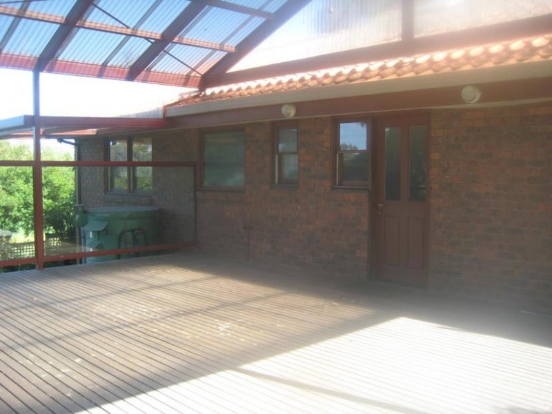 94 Heatherton Road, Narre Warren North VIC 3804