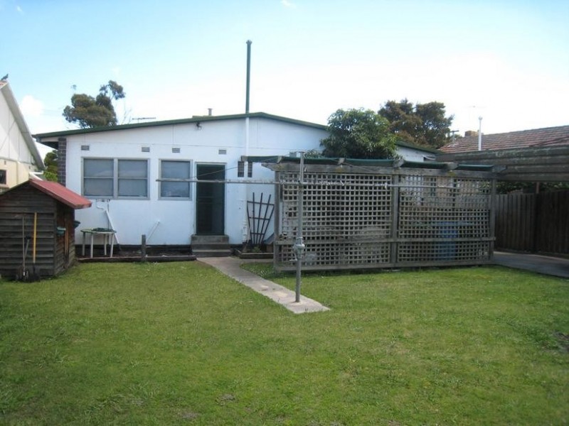 8 Boobyalla Street, Doveton VIC 3177