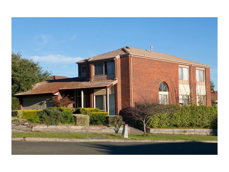 77 Georgette Crescent, Endeavour Hills VIC 3802
