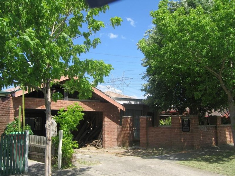33 George Chudleigh Drive, Hallam VIC 3803