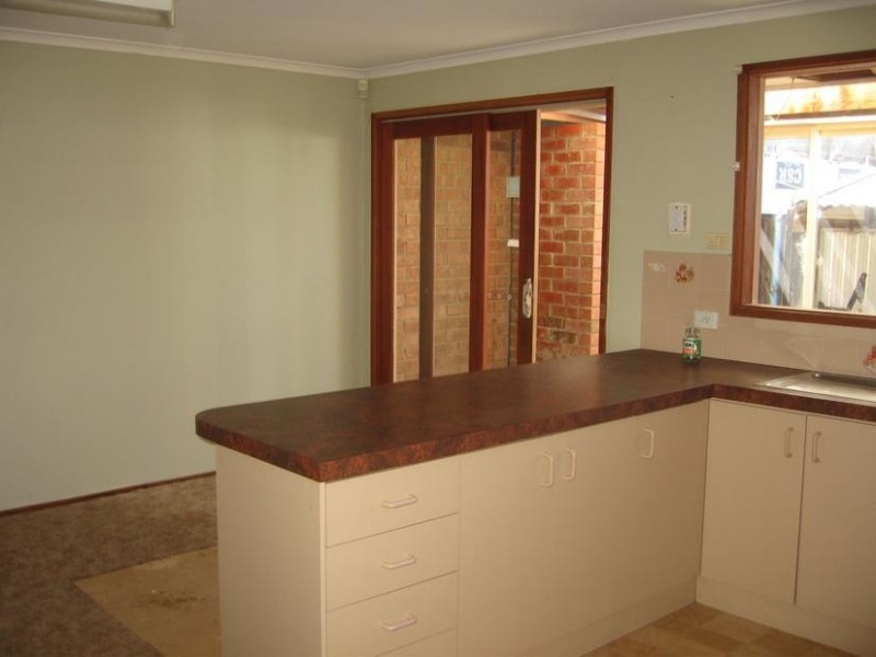 33 George Chudleigh Drive, Hallam VIC 3803