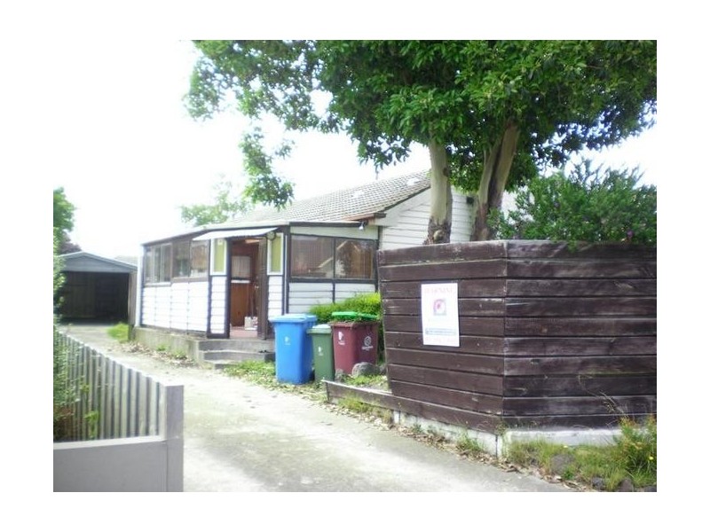 30 & 32 Parkland Avenue, Hampton Park VIC 3976