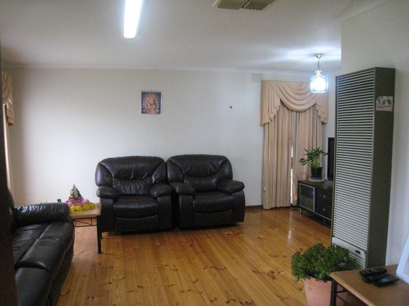 34 Scotsburn Way, Endeavour Hills VIC 3802