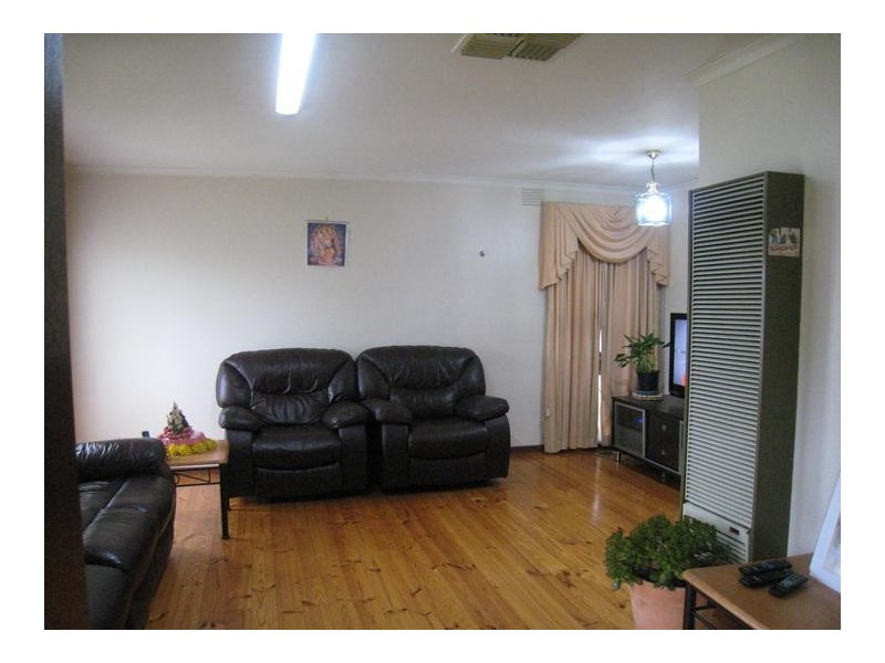 34 Scotsburn Way, Endeavour Hills VIC 3802