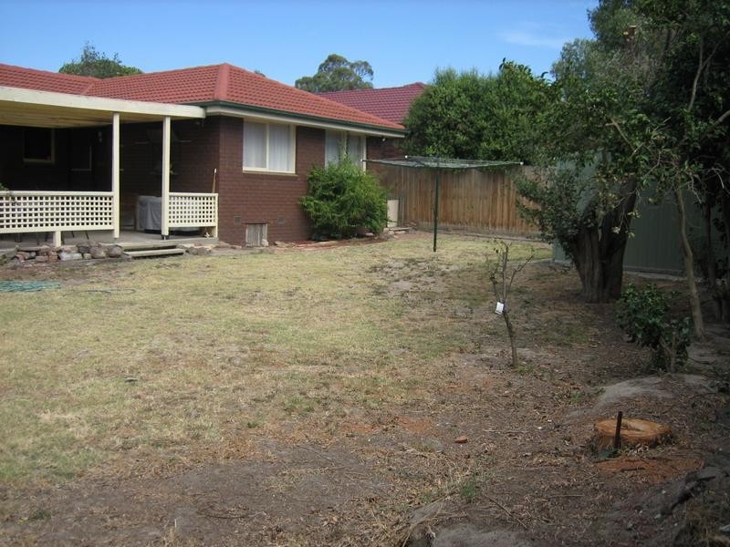 117 Rawdon Hill Drive, Dandenong North VIC 3175