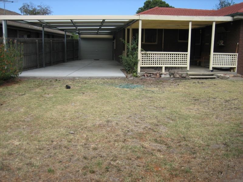 117 Rawdon Hill Drive, Dandenong North VIC 3175