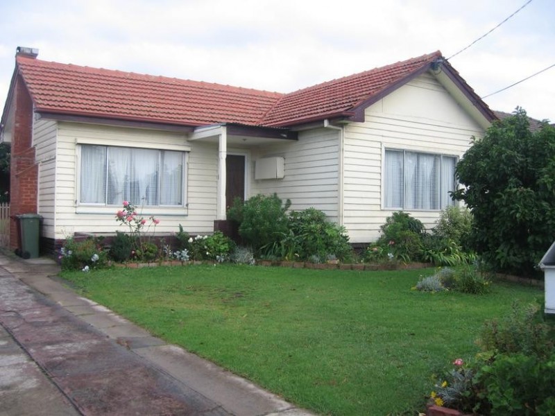 26 Gladstone Road, Dandenong VIC 3175