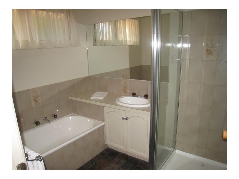 10 Debanne Court, Narre Warren VIC 3805