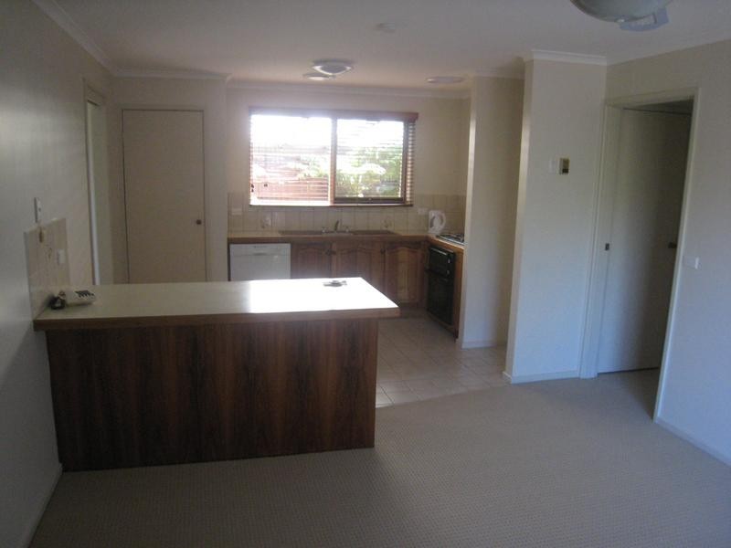 10 Debanne Court, Narre Warren VIC 3805