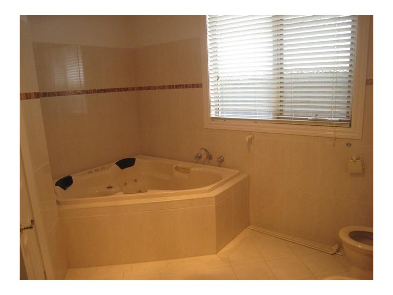 246 Ormond Road, Narre Warren South VIC 3805