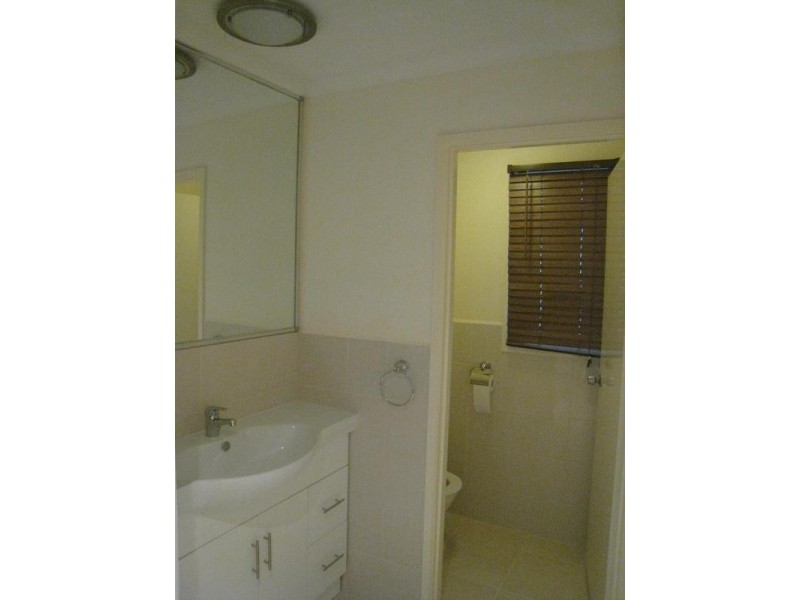 53 Kennington Park Drive, Endeavour Hills VIC 3802