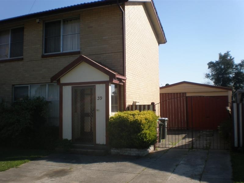39 Rowan Drive, Doveton VIC 3177