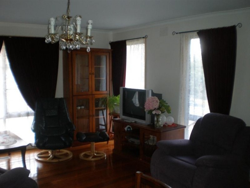 49 Charles Green Avenue, Endeavour Hills VIC 3802