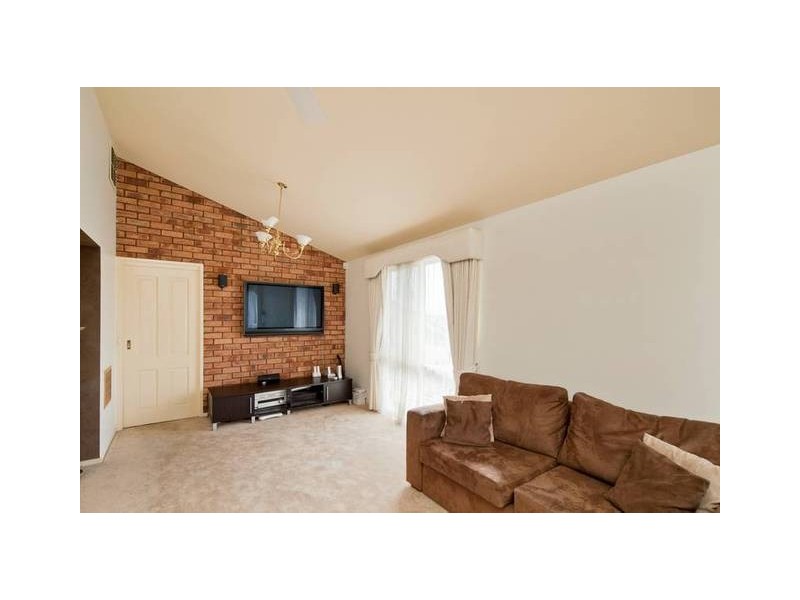 2 Towong Street, Dandenong North VIC 3175